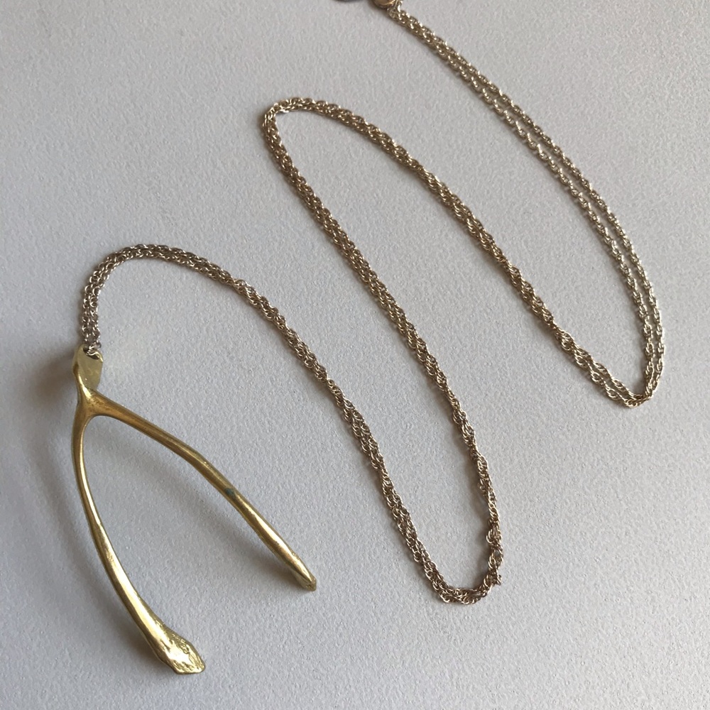 Verameat Wishbone Necklace